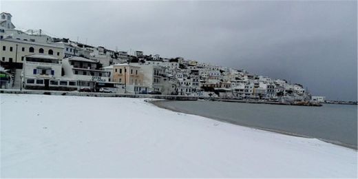 Άνδρος