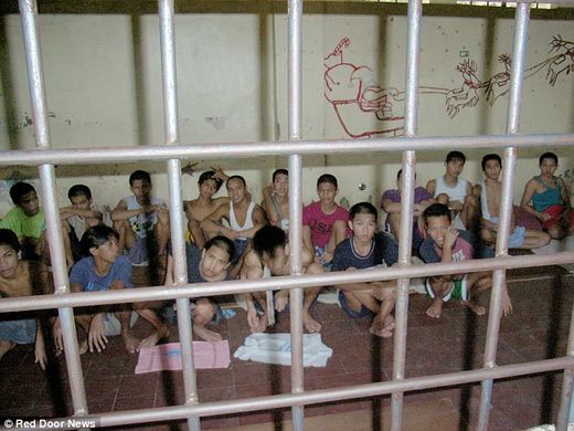 ορφανά σε κελιά φιλιππίνες