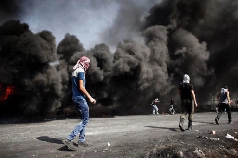 young palestinians