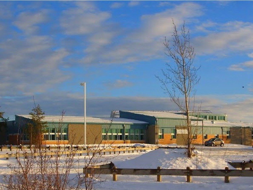 Κάντε κλικ για μεγέθυνση La Loche Community School
