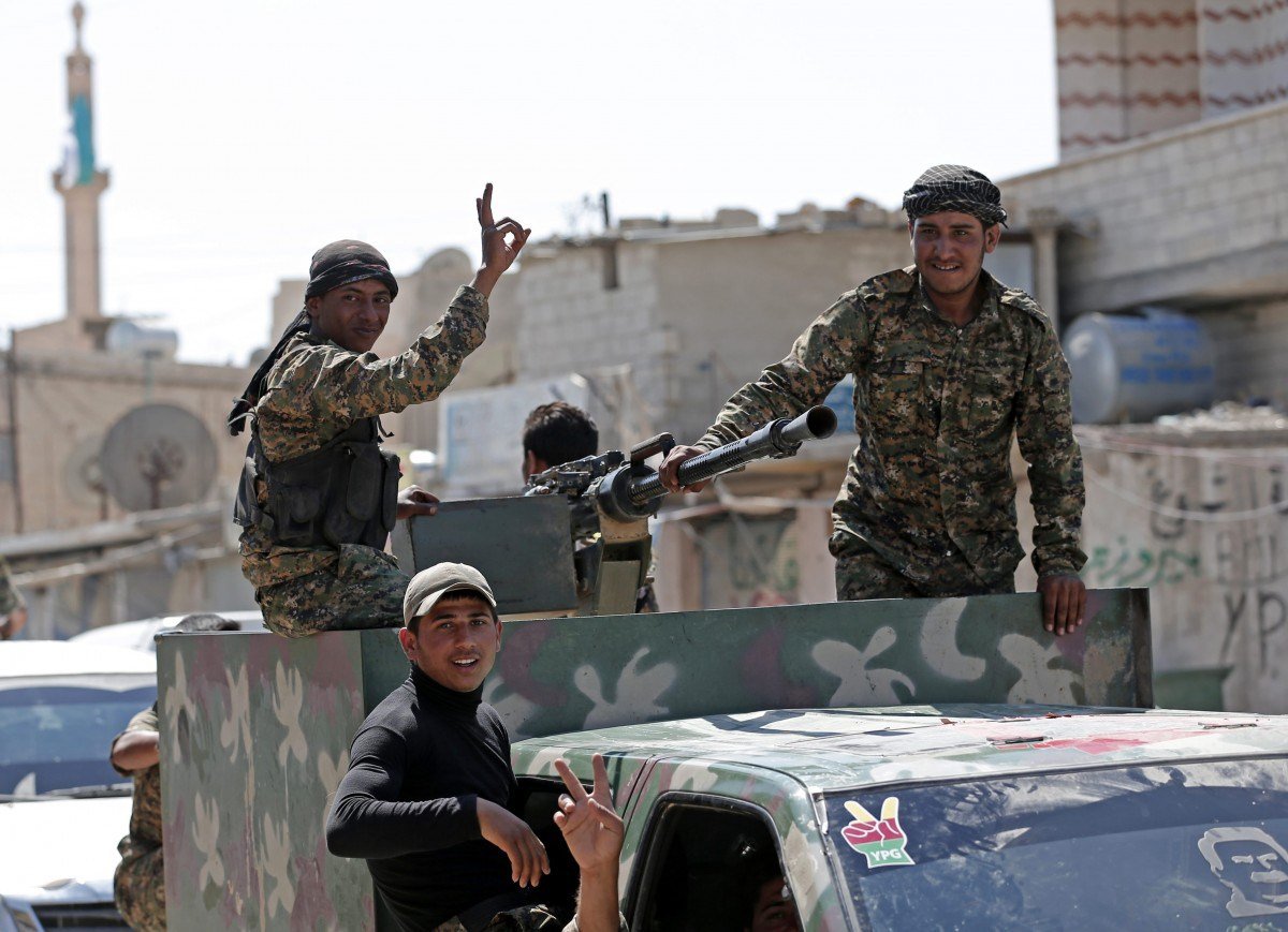 Μέλη του κουρδικού YPG