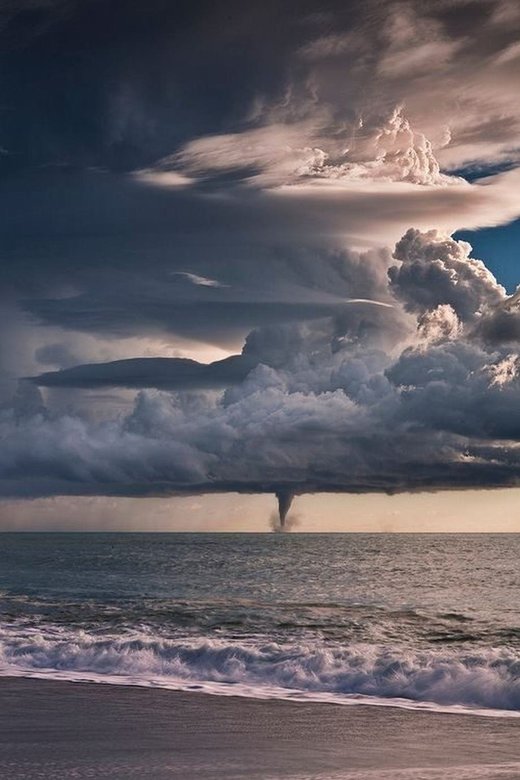 Κάντε κλικ για μεγέθυνση tornado