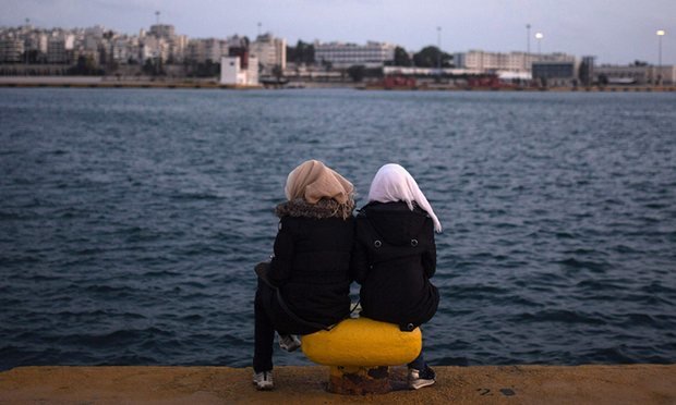 Γυναίκες από τη Συρία στο λιμάνι του Πειραιά