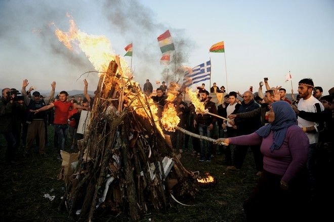 αλληλέγγυοι