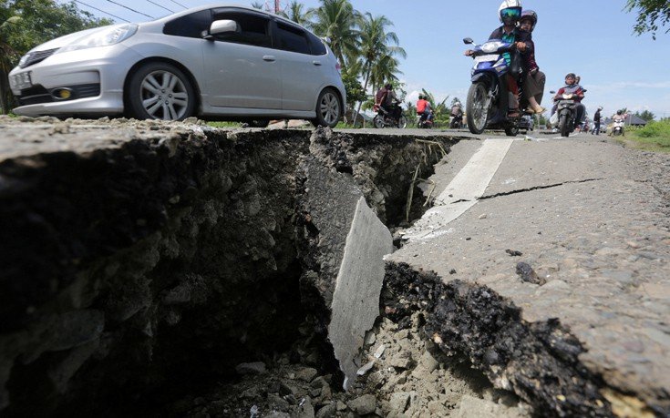 σεισμός ινδονησία