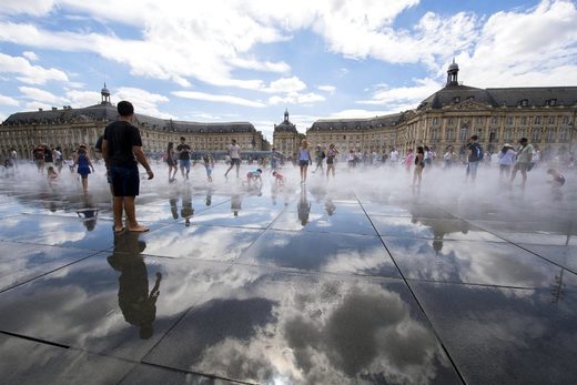 Water Mirror fountain in the center of Bordeaux, in France