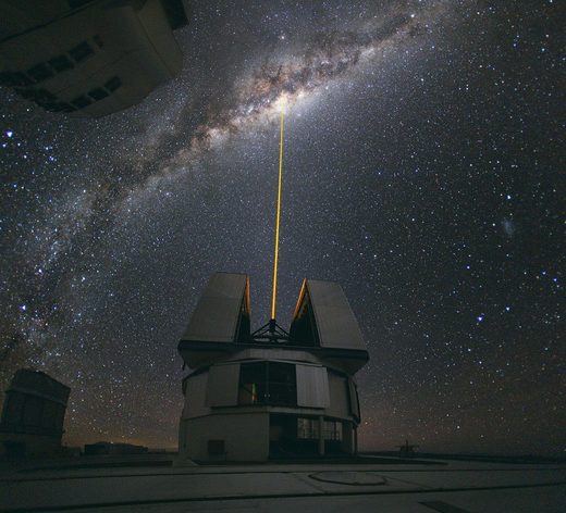 Κάντε κλικ για μεγέθυνση Very Large Telescope