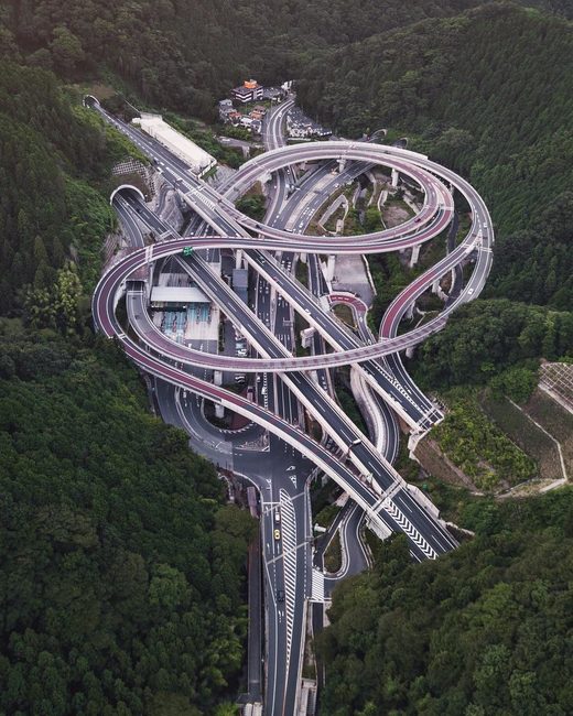 Κάντε κλικ για μεγέθυνση Hisashimichi Interchange