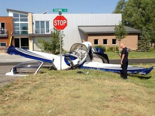 Κάντε κλικ για μεγέθυνση Cessna plane